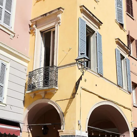 San Giacomo Loft - Near Osteria Francescana Appartement Modène